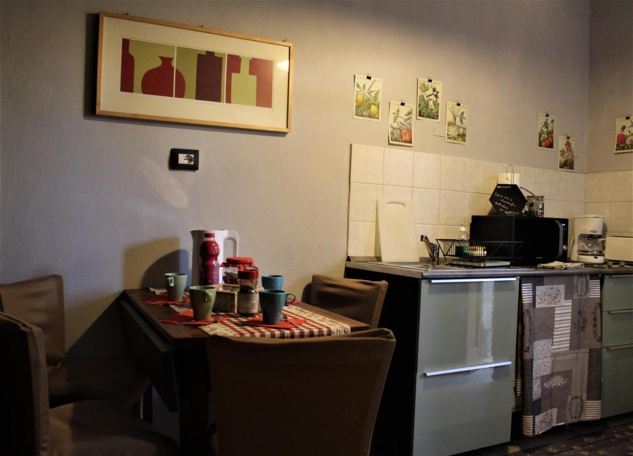 Appartamento Con Terrazza In Santa Maria Novella Φλωρεντία Δωμάτιο φωτογραφία